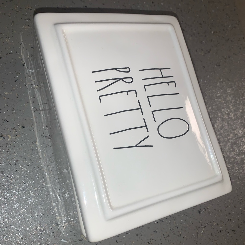 “Hello Pretty” Rae Dunn Ceramic Jewelry Box - Picture 2 of 5